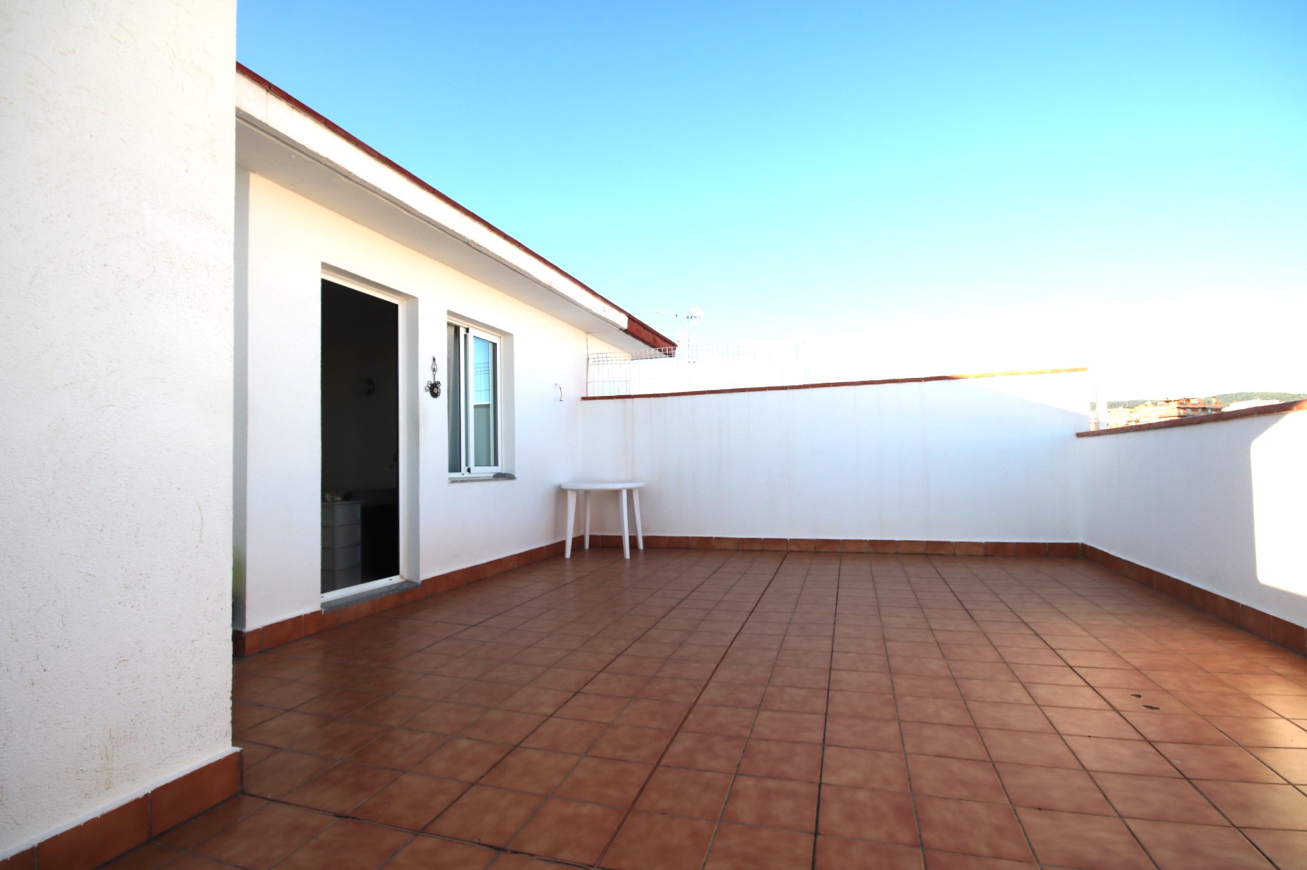 Espectacular ático con terraza.